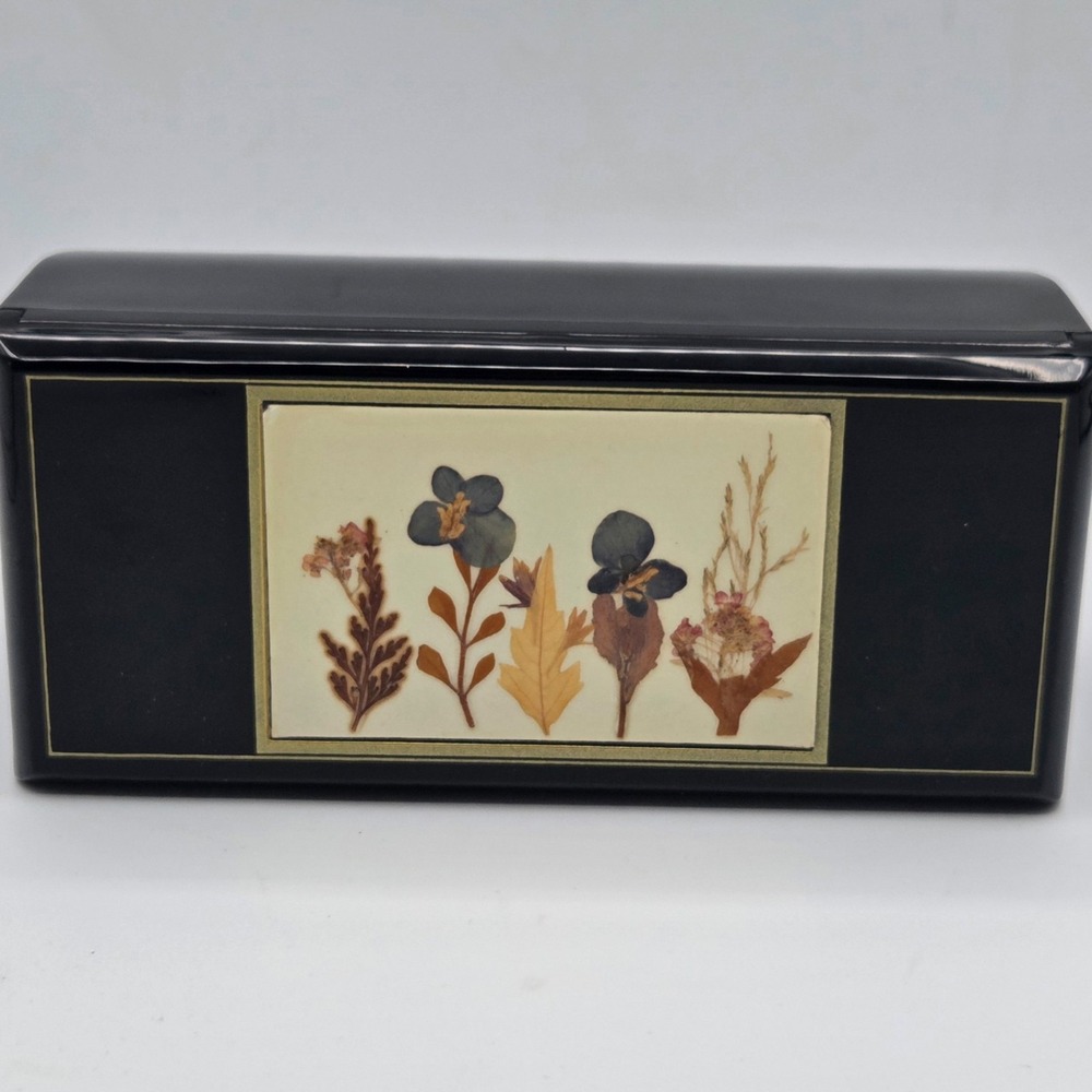 Vintage Japanese Black‎ Lacquer Wood Hand Painted Jewelry Music Box  -Love Story